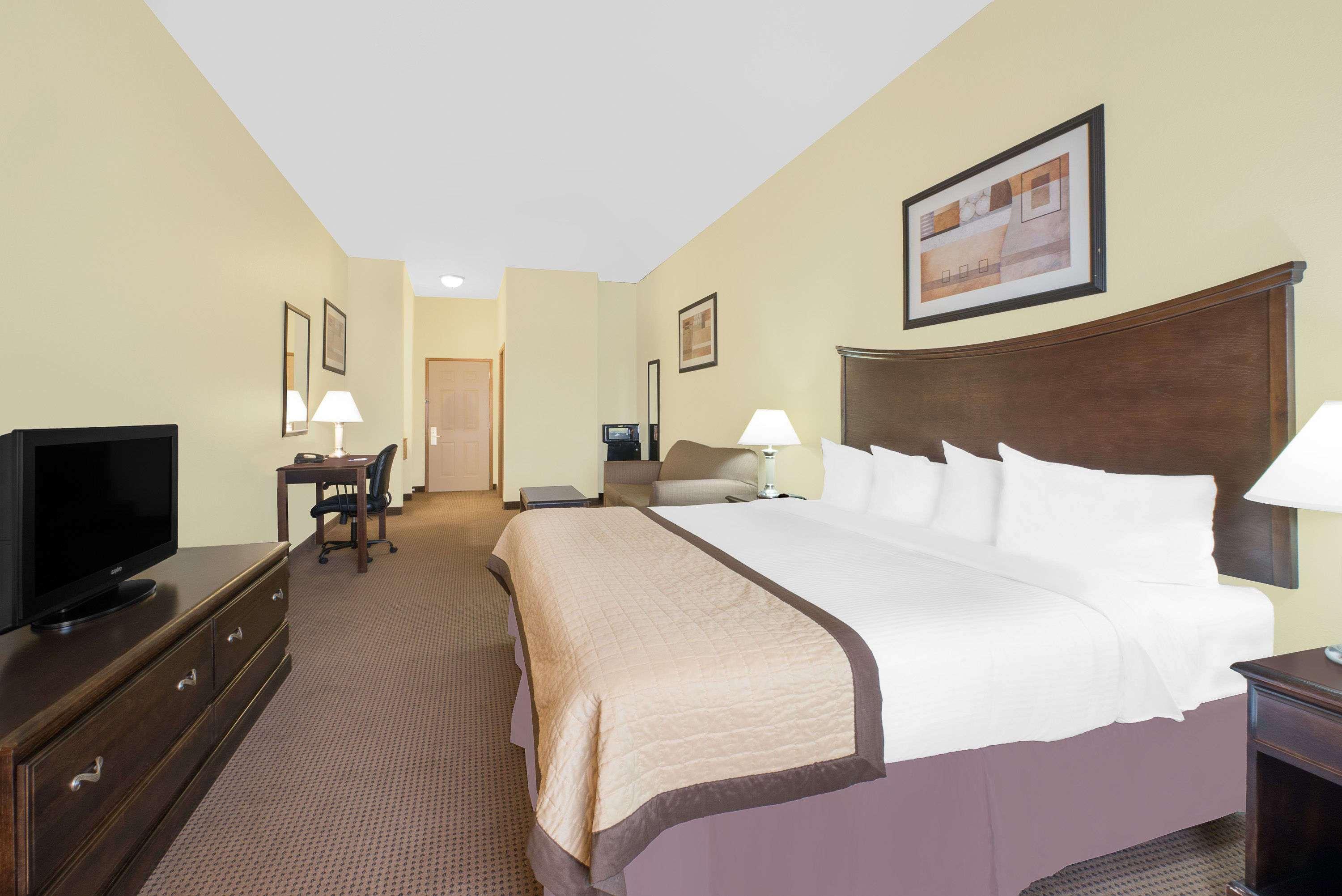 Baymont By Wyndham 3* Snyder