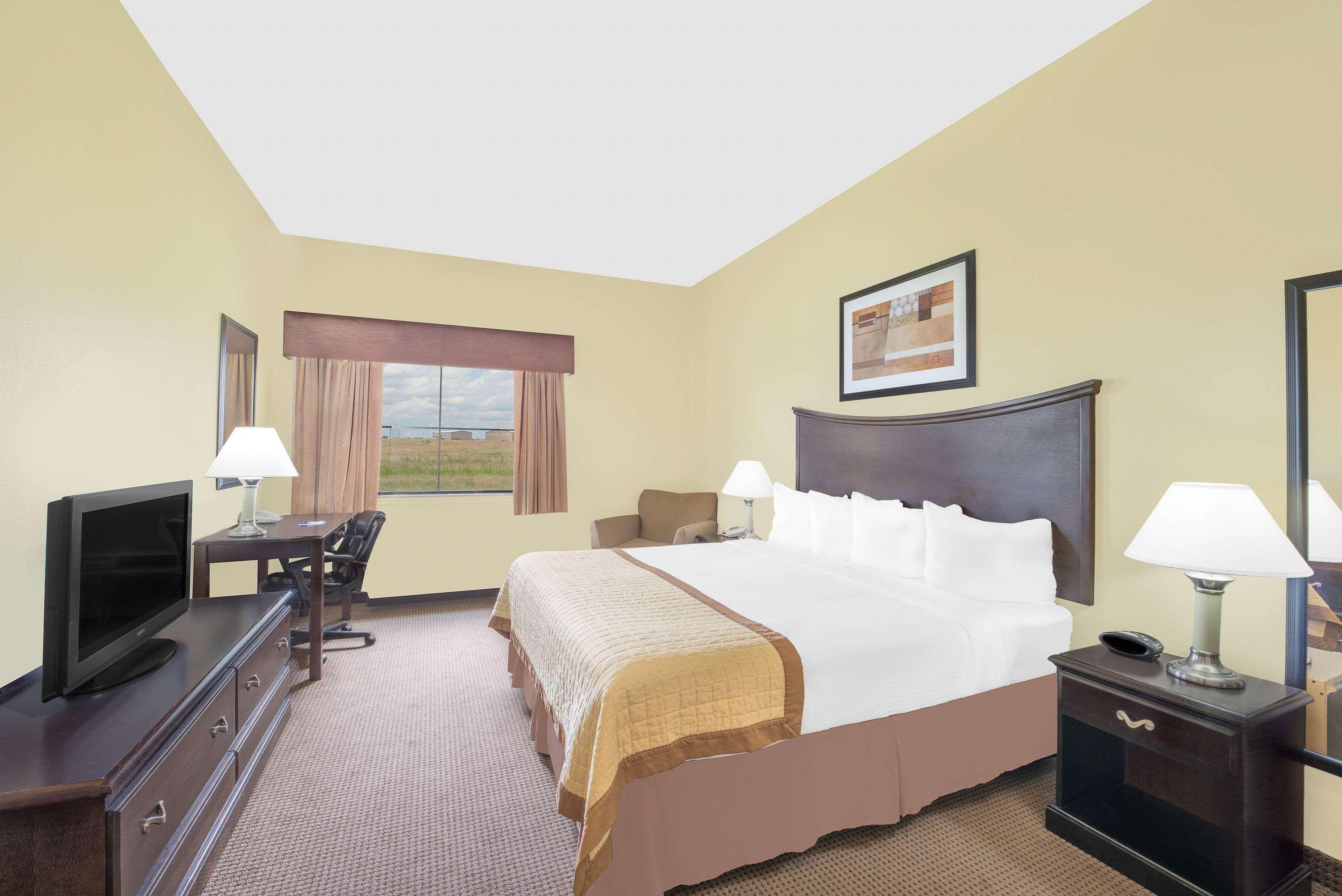 Baymont By Wyndham Hotel Snyder